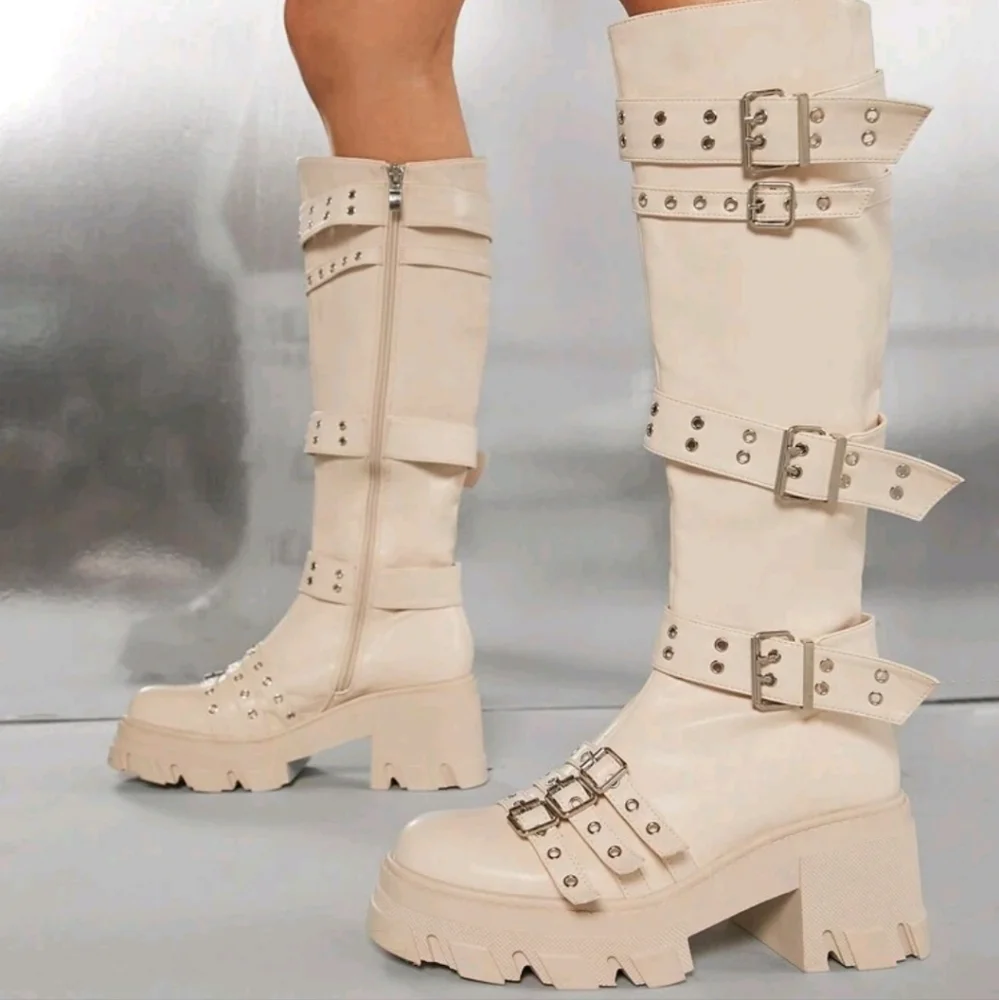 NEW WOMENS BUCKLE DETAIL MID-CALF BOOTS - Picture 1 of 8